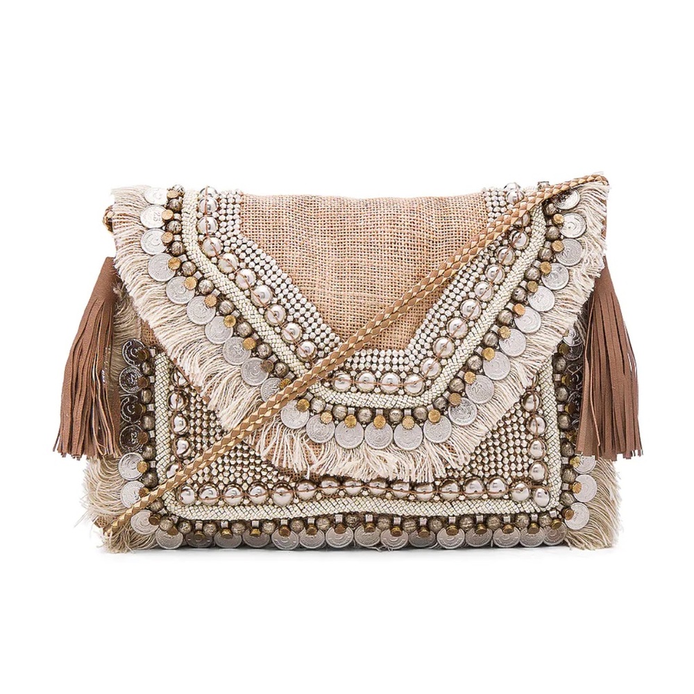 SHASHI LEELA clutch in natural